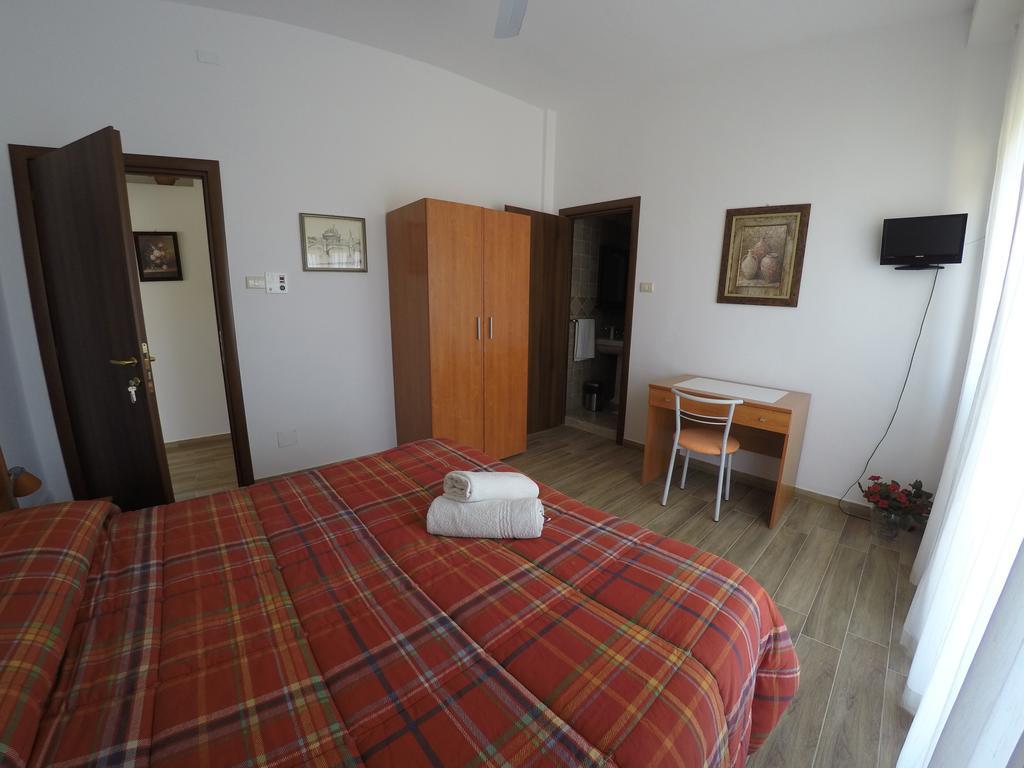 Bed and Breakfast Punta Di Mola à Marina di Ragusa Extérieur photo